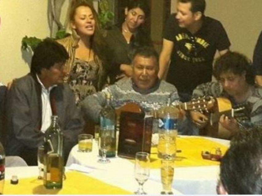 El placer de gobernar a escondidas